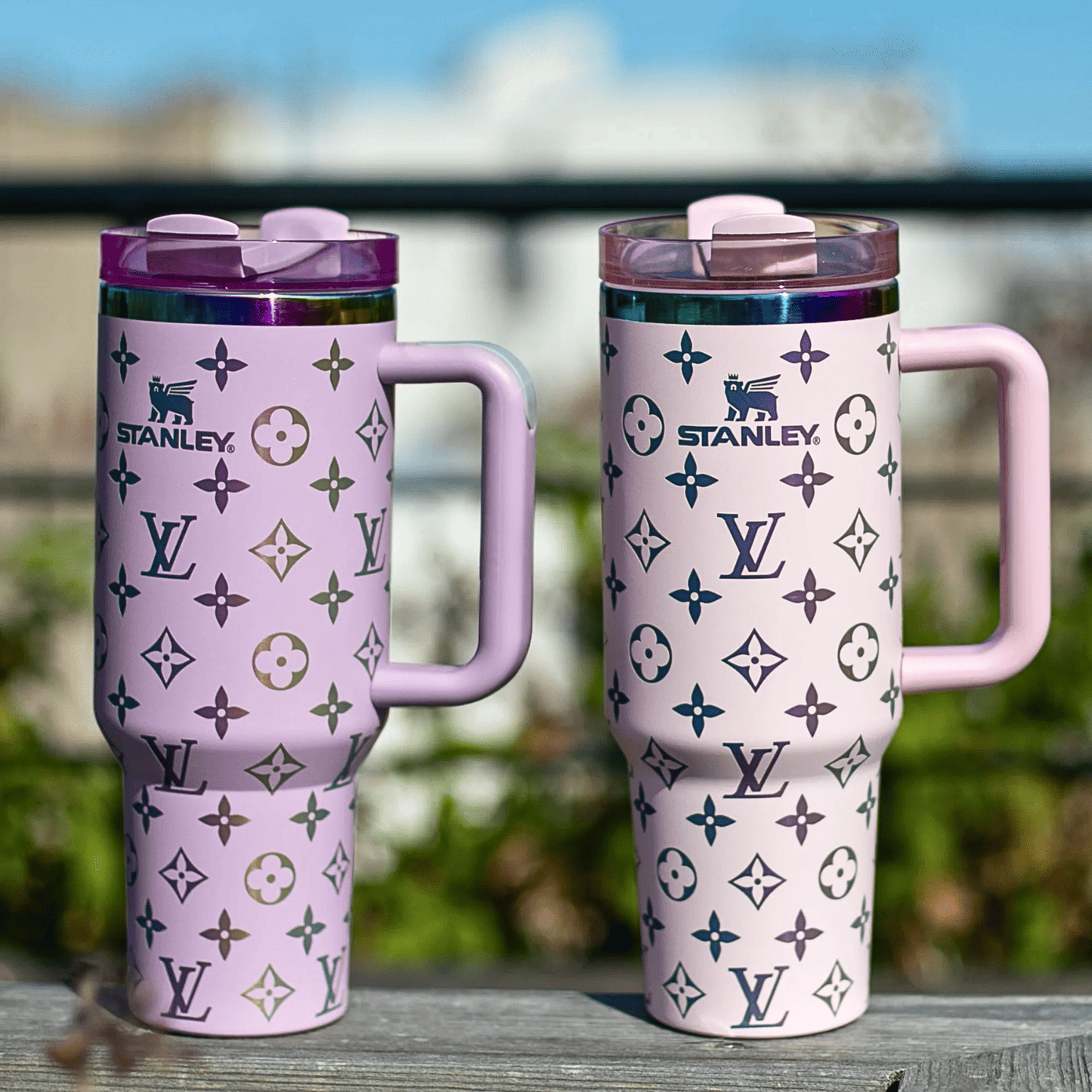 Exclusivo: Garrafa Térmica 1.2L Edição Luxo Especial LVT Customizada Gravação Laser + *BRINDE 1x Chaveiro Exclusivo* - EDIÇÃO LIMITADA