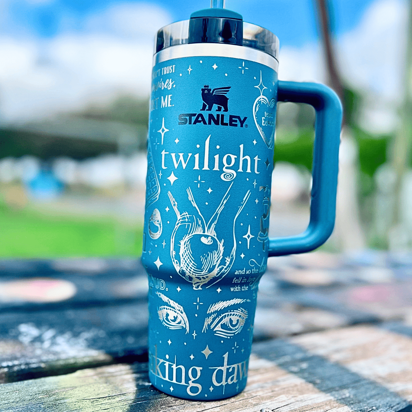 Exclusivo: Garrafa Térmica 1.2L Edição Especial Crepúsculo Twilight Customizada Gravação Laser + *BRINDE 1x Chaveiro Exclusivo* - EDIÇÃO LIMITADA