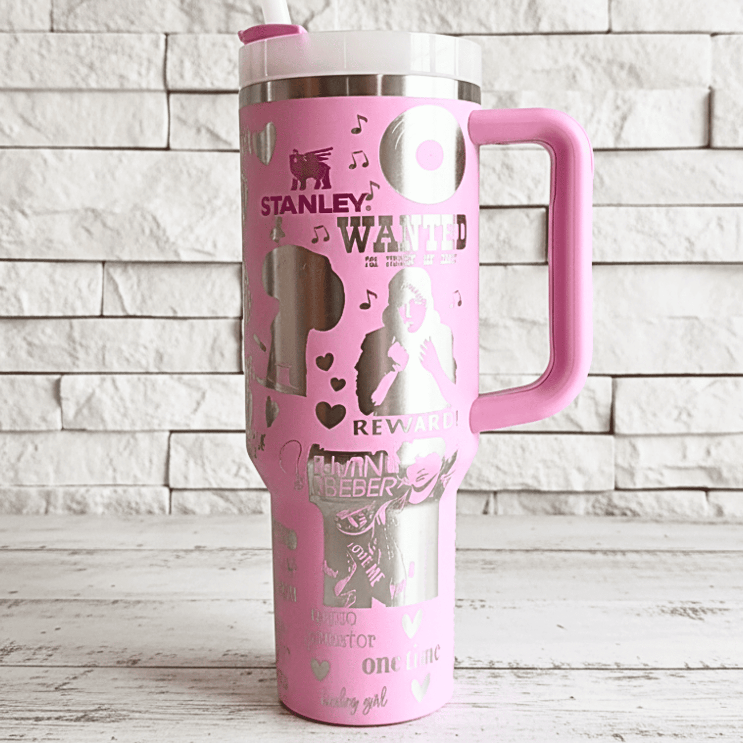 Exclusivo: Garrafa Térmica 1.2L Edição Especial Justin Bieber Customizada Gravação Laser + *BRINDE 1x Chaveiro Exclusivo* - EDIÇÃO LIMITADA