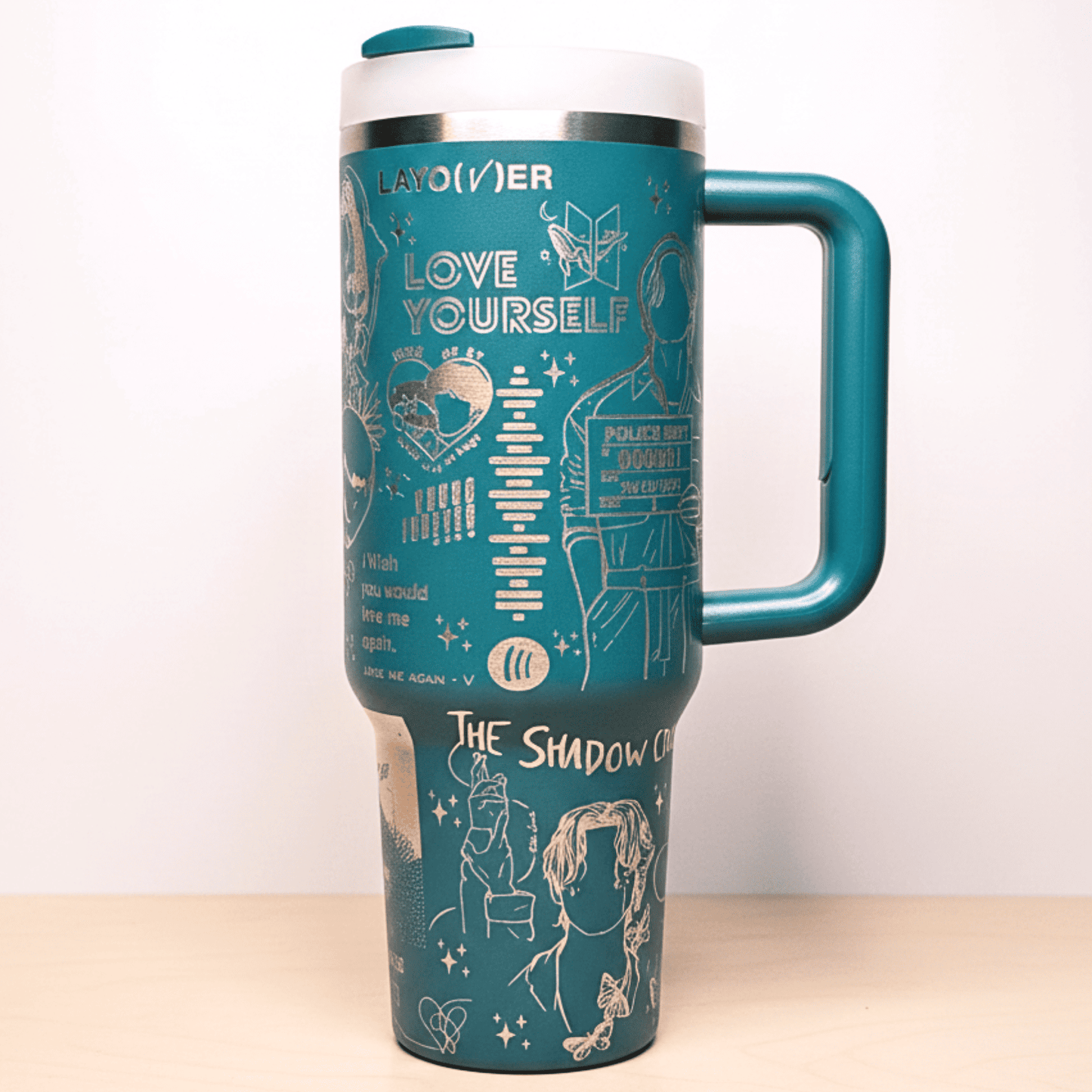 Exclusivo: Garrafa Térmica 1.2L Edição Especial BTS Customizada Gravação Laser + *BRINDE 1x Chaveiro Exclusivo* - EDIÇÃO LIMITADA