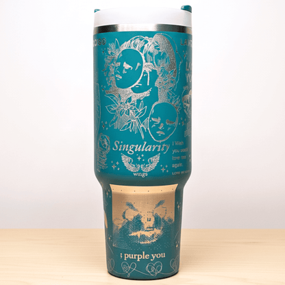 Exclusivo: Garrafa Térmica 1.2L Edição Especial BTS Customizada Gravação Laser + *BRINDE 1x Chaveiro Exclusivo* - EDIÇÃO LIMITADA