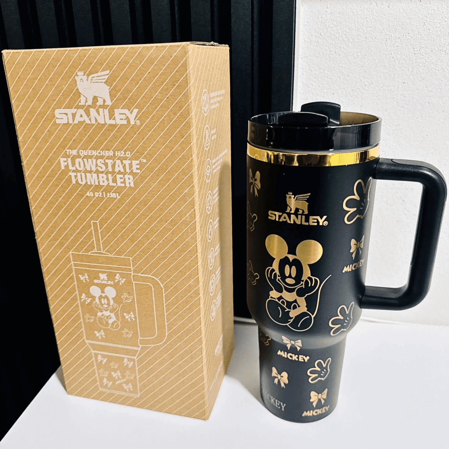 Exclusivo: Garrafa Térmica 1.2L Edição Especial Mickey Minnie Donald Customizada Gravação Laser + *BRINDE 1x Chaveiro Exclusivo* - EDIÇÃO LIMITADA