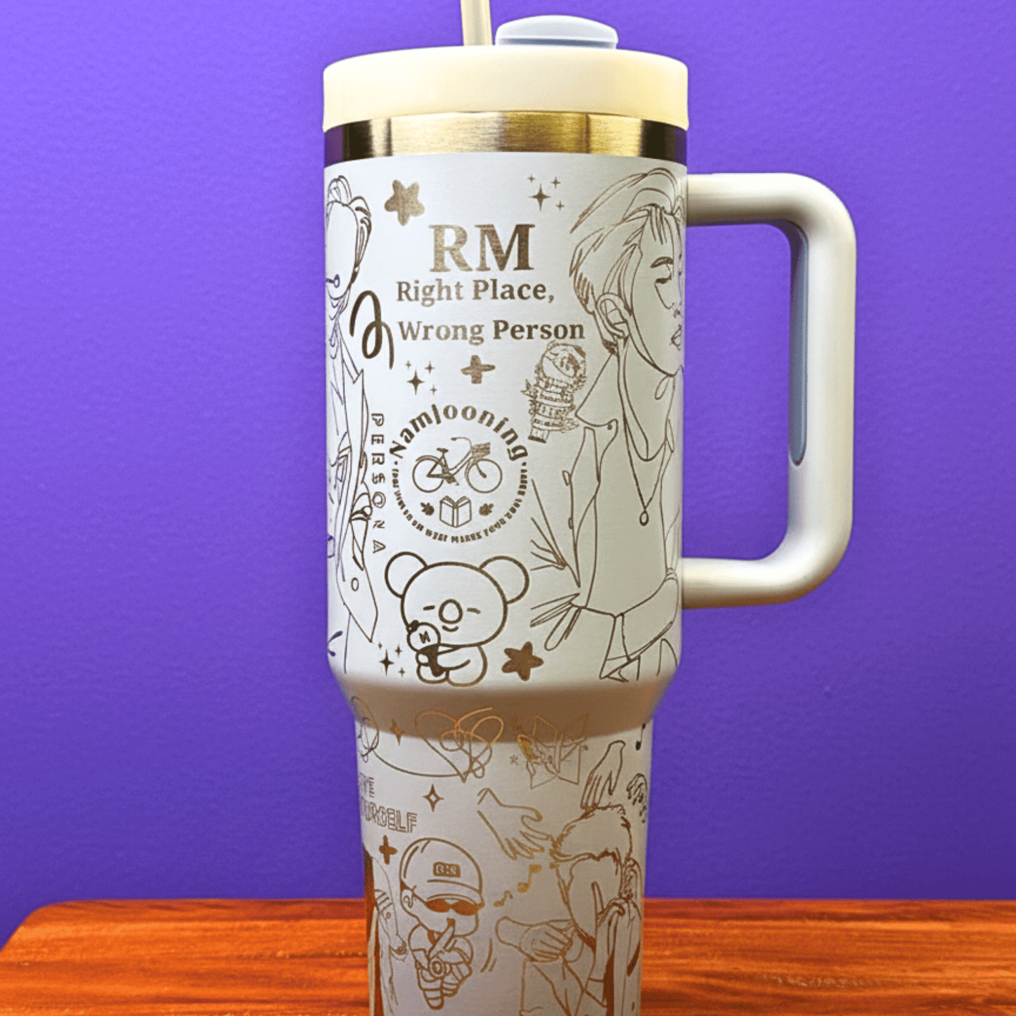 Exclusivo: Garrafa Térmica 1.2L Edição Especial BTS Customizada Gravação Laser + *BRINDE 1x Chaveiro Exclusivo* - EDIÇÃO LIMITADA