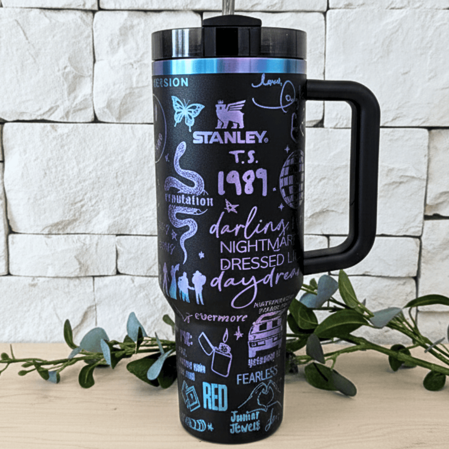 Exclusivo: Garrafa Térmica 1.2L Edição Especial Taylor Eras Tour Customizada Gravação Laser + *BRINDE 1x Chaveiro Exclusivo* - EDIÇÃO LIMITADA