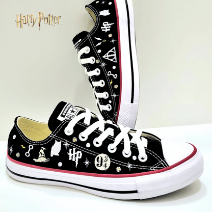 Exclusivo: Tênis All Star Customizados Bordados de HP + *BRINDE 1x Caneca Oficial* - EDIÇÃO LIMITADA