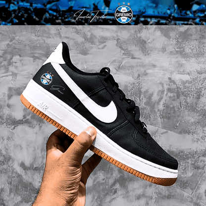 Exclusivo: Tênis Air Force White Black Obsidian Signature Customizado do Grêmio + *BRINDE 1x Caneca Oficial* - EDIÇÃO LIMITADA